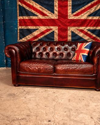 Divano club Chester Chesterfield in cuoio inglese 