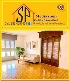 Singola a pochi passi dai caselli autostradali