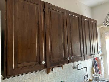 Cucina in castagno