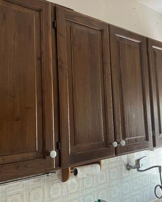 Cucina in castagno