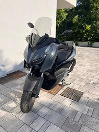 Yamaha x-max 300