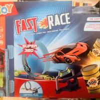 Pista auto con giro a 360°