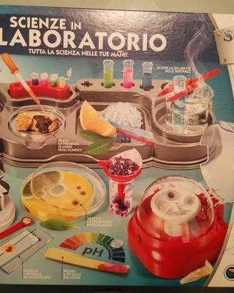 SCIENZE in LABORATORIO by Clementoni