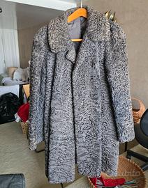 Pregiata Pelliccia Astrakan Grigio