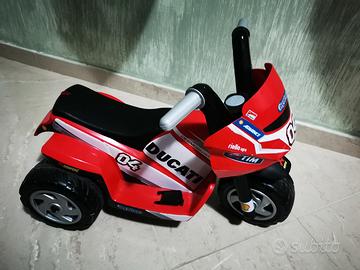 Mini moto a batteria Peg Perego 