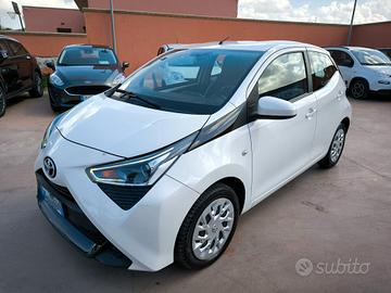 Toyota Aygo 1.0 VVT-i 72 CV 5 porte x-clusiv Conne