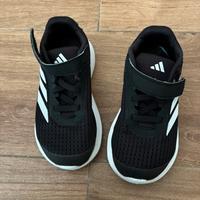 Scarpette bimbo adidas nr 26