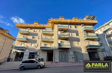 Immobile di 145 m² con 5 locali a Canicattì