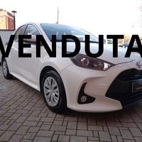 Toyota Yaris 1.0 5 porte Active 72 CV OK NEOPATENT