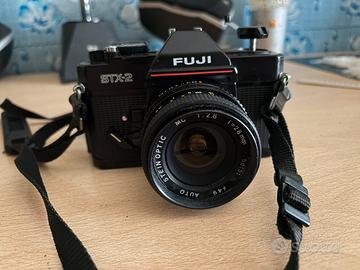 Reflex fotocamera  Fujifilm STX2  con obiettivi