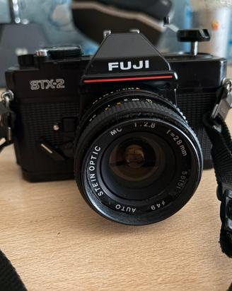 Reflex fotocamera  Fujifilm STX2  con obiettivi