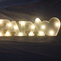 scritta luminosa Papà 