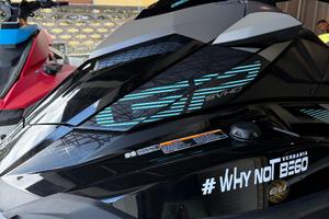 Yamaha gp 1900 new wave runner