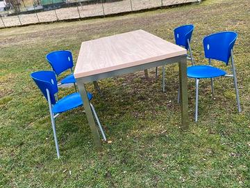 tavolo allungabile con 4 sedie stile moderno