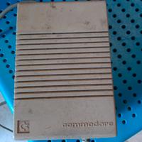 COMMODORE POWER SUPPLY A 500 FUNZIONANTE!