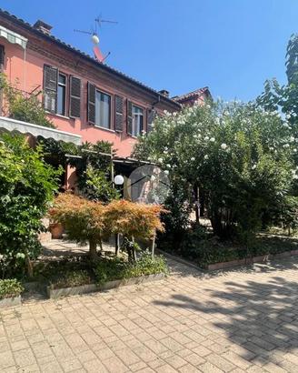 CASA SEMINDIPENDENTE A ASTI