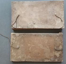 Coppia cartoni forati per pianola meccanica.