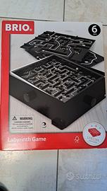 labirinto nero legno brio