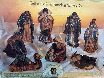 Presepe Grandeur Noel con 9 pezzi in porcellana