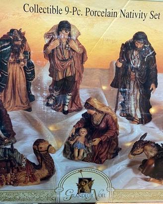 Presepe Grandeur Noel con 9 pezzi in porcellana