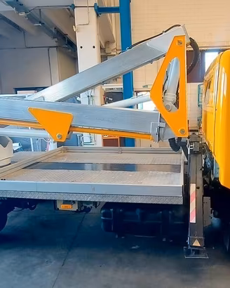 Piattaforma Aerea Multitel, modello HX 195
