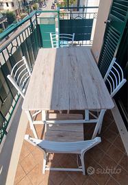 tavolo chiudibile con 4 sedie pieghevoli