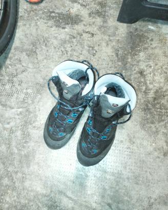 Scarponi Mammut misura 38 1/2