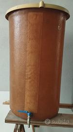 CONTENITORE 150 LT Vetroresina con rubinetto