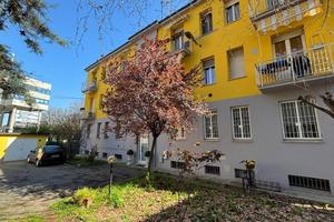 Elegante trilocale in condominio riqualificato-CEN