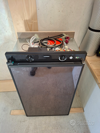 Frigo trivalente Dometic camper ( 80L)