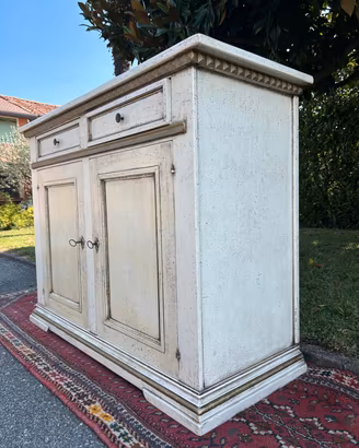 credenza