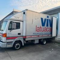 Furgone Nissan V.I. TK35