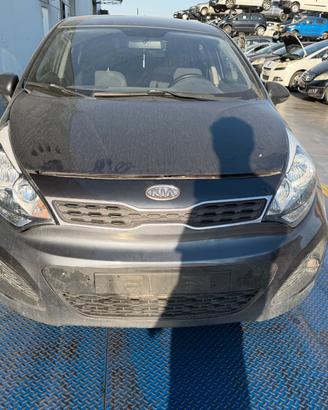 RICAMBI USATI AUTO VARI KIA RIO 2012 1400 DIESEL