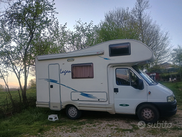 Camper mansardato 5 posti noleggio