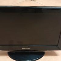 tv samsung , scopa elettrica , ferro da stiro 