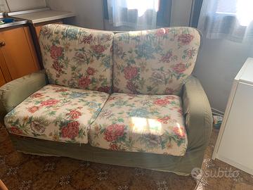 Divano due posti