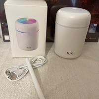 Diffusore oli essenziali con luci colorate