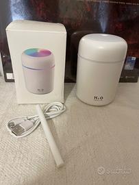 Diffusore oli essenziali con luci colorate