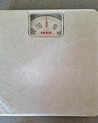 Vecchia bilancia meccanica IKEA 