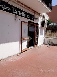 NEGOZIO A SAN GIORGIO A CREMANO