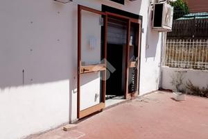 NEGOZIO A SAN GIORGIO A CREMANO