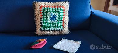 Set nuovo cuscino + 2 presine. Handmade 