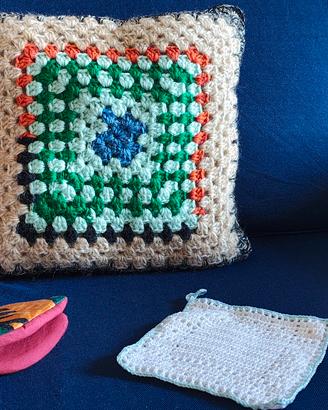 Set nuovo cuscino + 2 presine. Handmade 