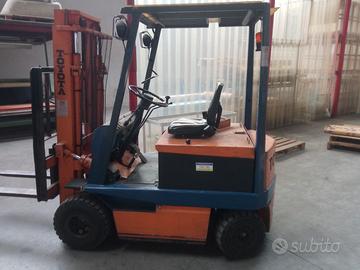 Carrello elevatore toyota FB25