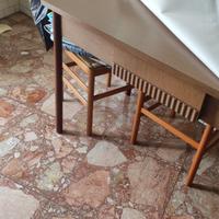  mobili da cucina con tavolo e sei sedie