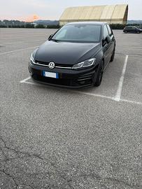 VW GOLF 7.5 R Line 1.6 TDI DSG