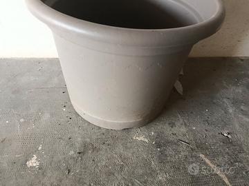 vaso resina tortora foro interno 63 altezza 53 