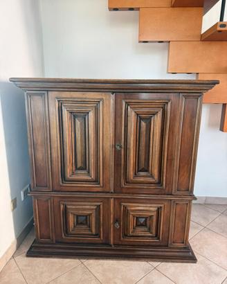 Credenza in legno stile classico/rustico
