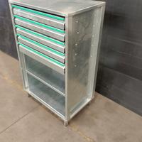 mobiletto con cassetti 