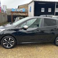 Peugeot 208 BlueHDi 100 S&S 5 porte Signature